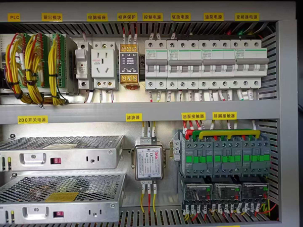 高精度圓鋸機細節(jié)圖